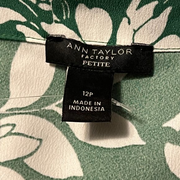 Ann Taylor Factory Leafy Print Midi Flare Shirtdress 12P NWT - Picture 3 of 3